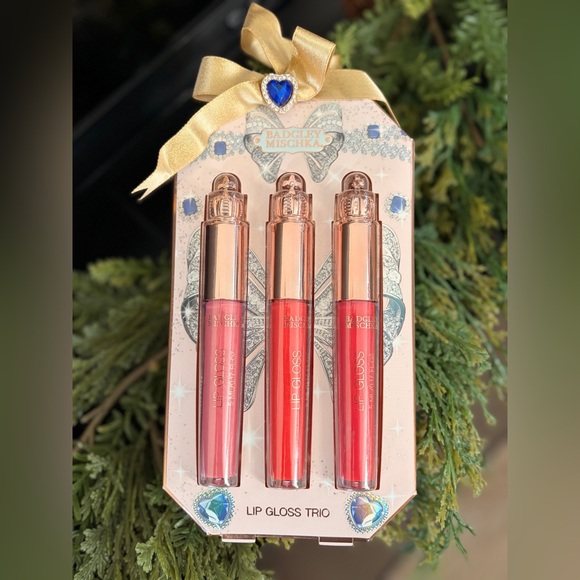Badgley Mischka Lip Gloss Trio - Pink and Red Shades - Picture 7 of 8